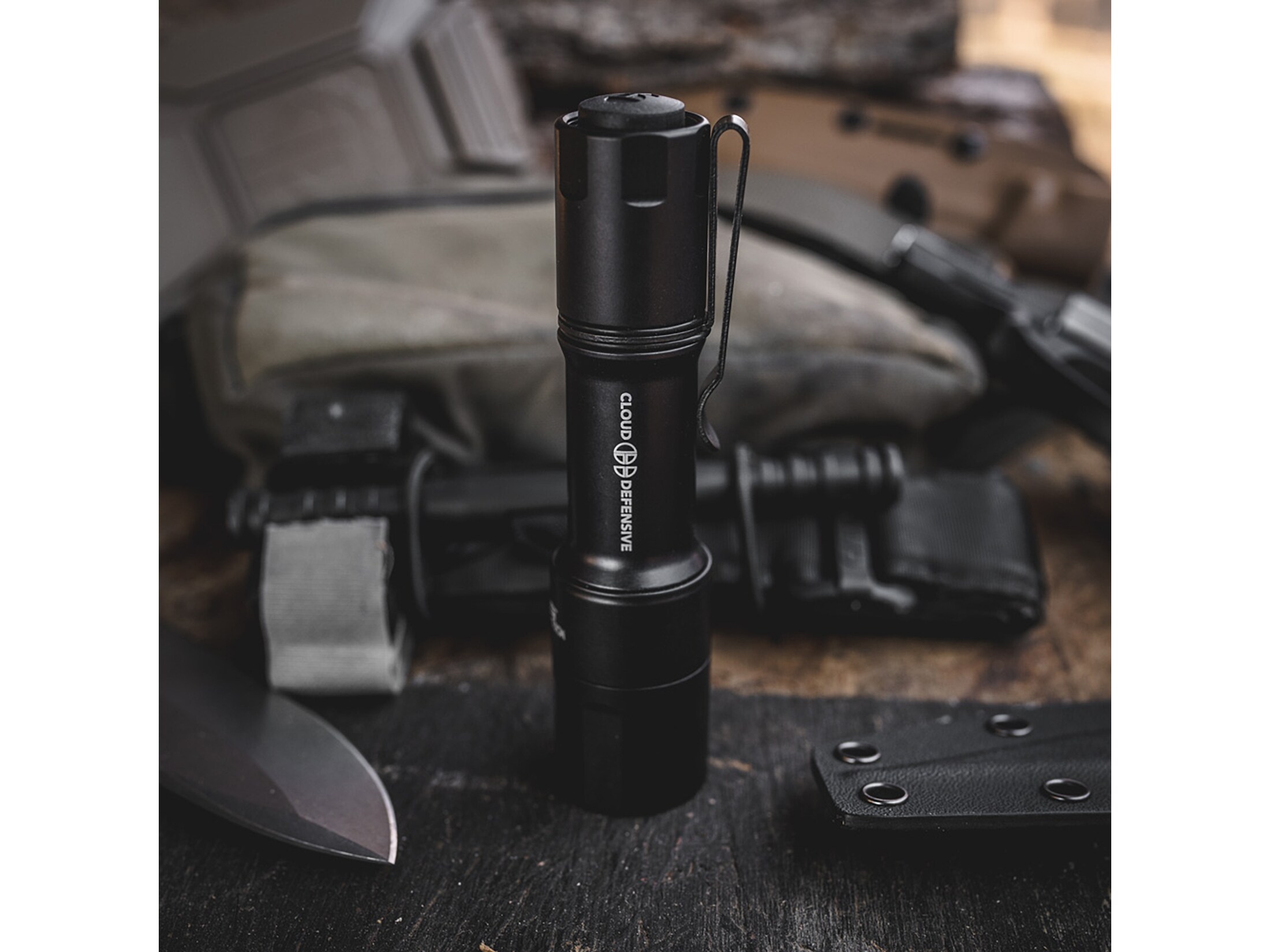 Cloud Defensive MCH High Candela Duel Fuel 18650 Battery Flashlight