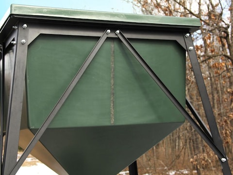 Redneck Blinds 750 Lb Standing Gravity Game Feeder