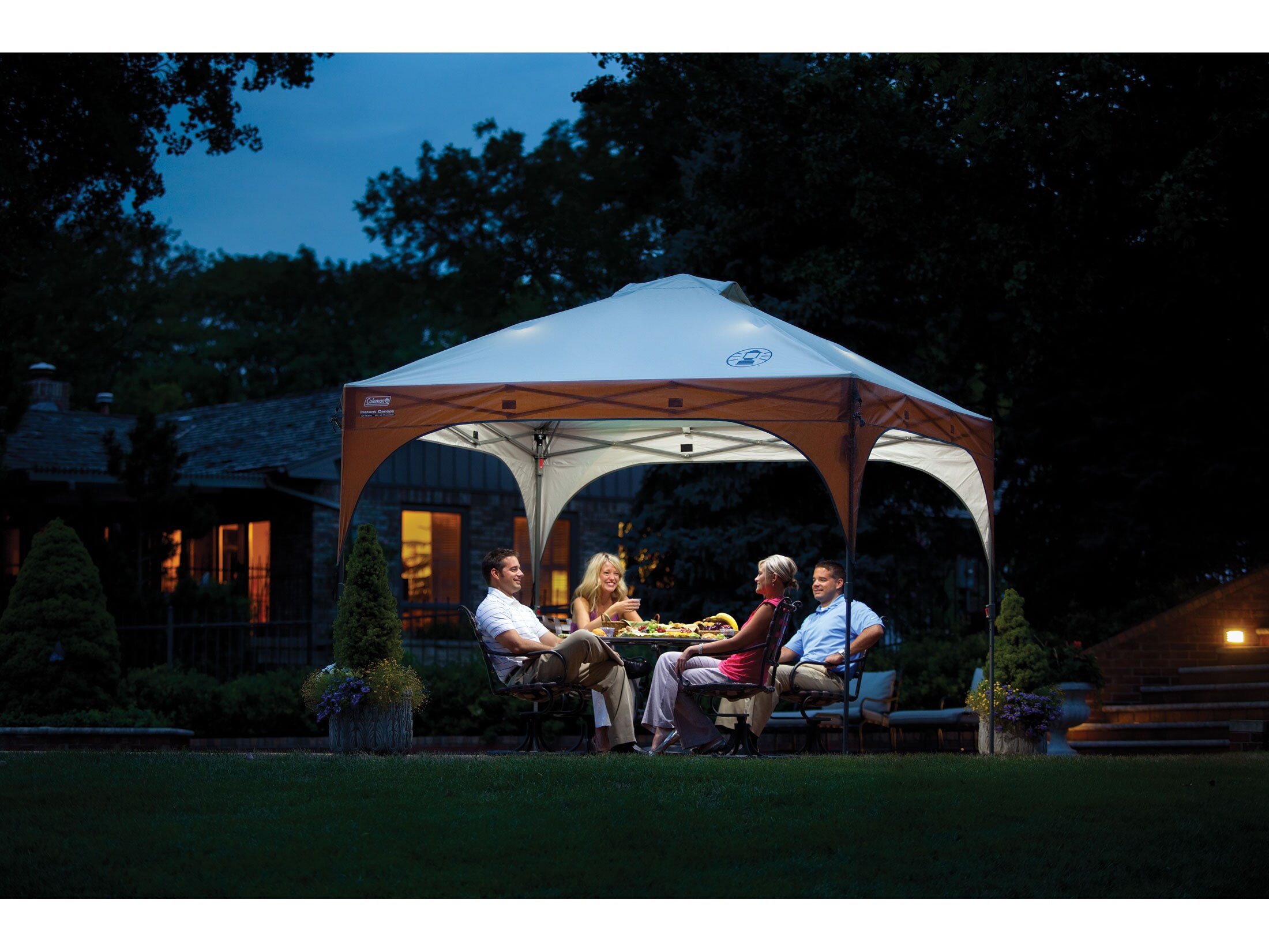 Coleman Instant Lighted Shelter 120x120 Polyester Brown Tan