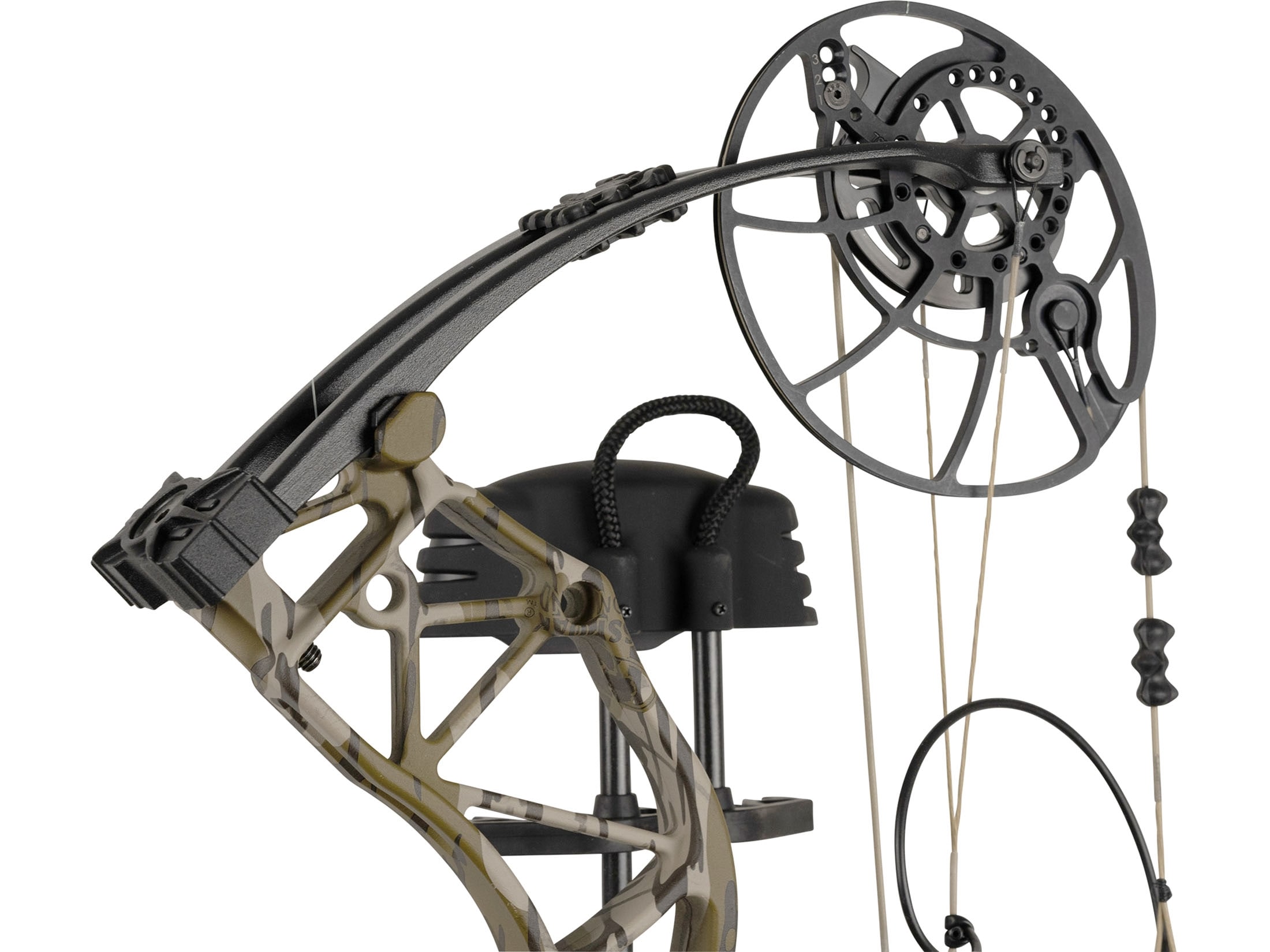 Bear Archery Legend XR Compound Bow Package Right Hand 70 lb Mossy Oak