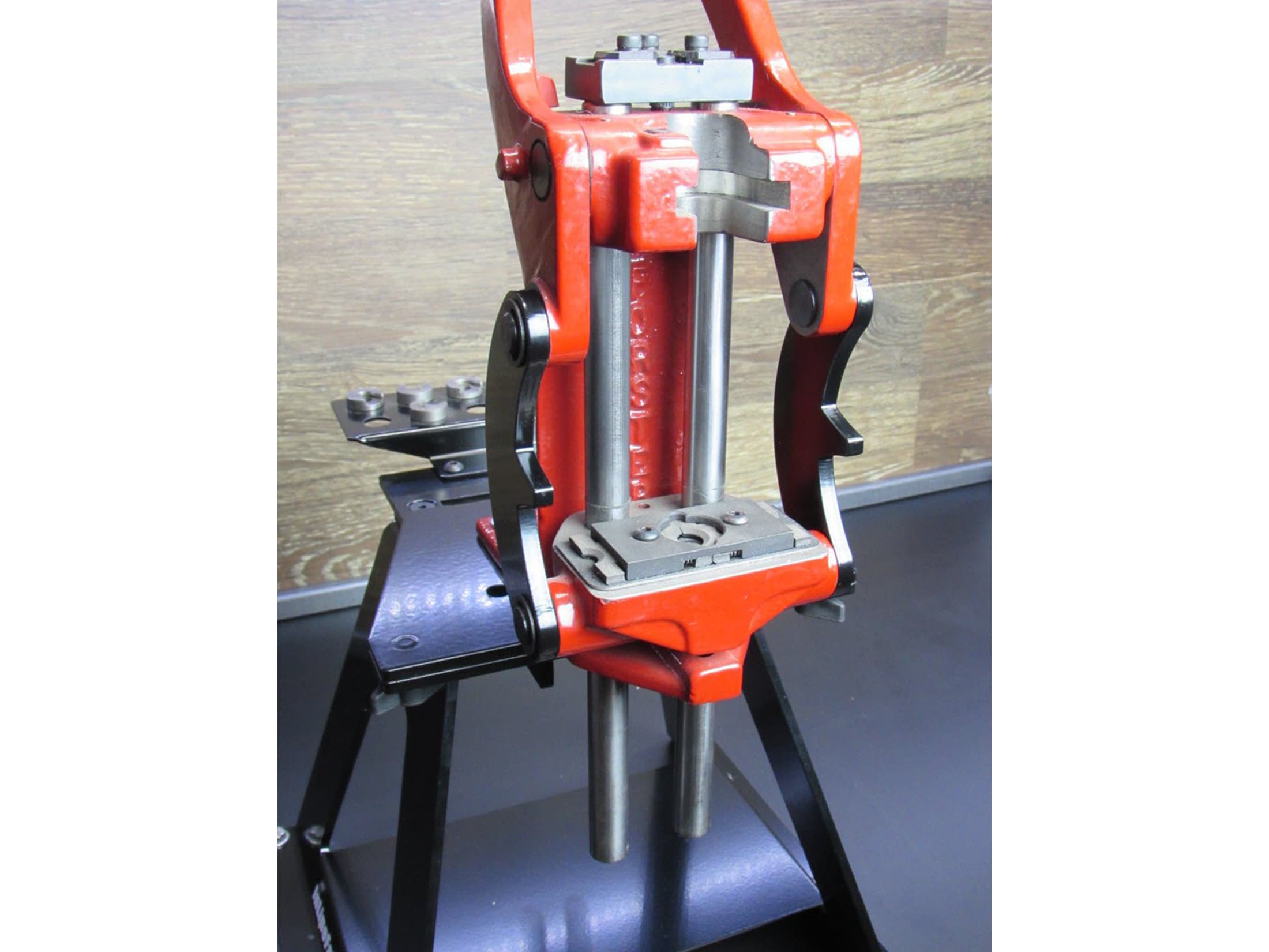 Forster co-ax single stage reloading press