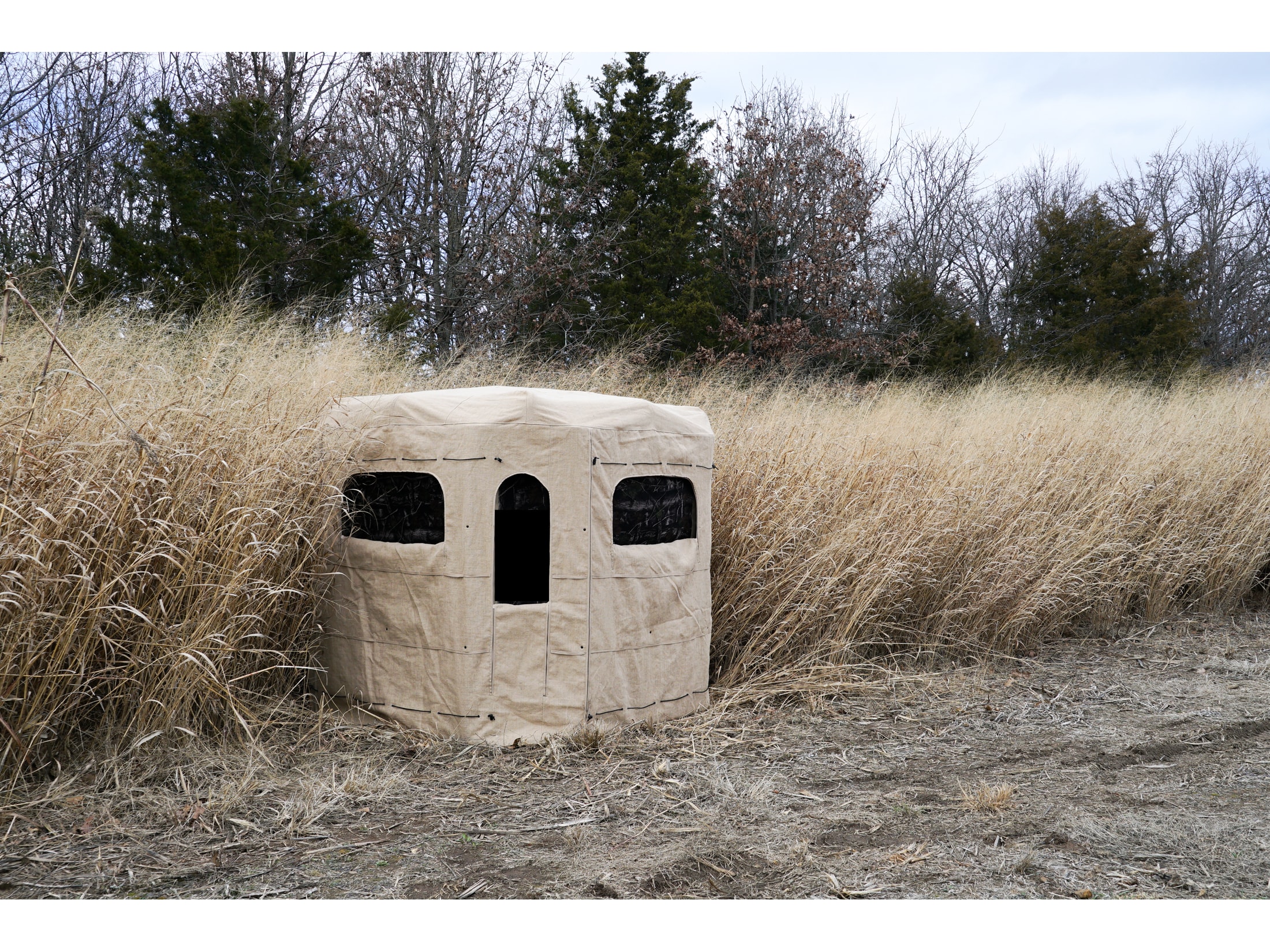 Redneck blind interior, Redneck Blinds Premier Hunting Cabin