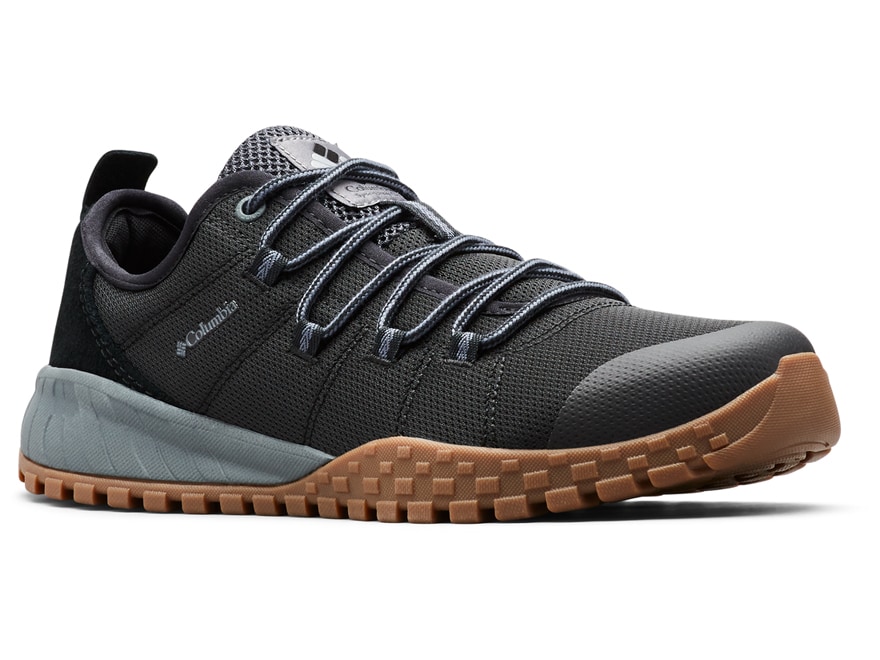 columbia low hiking shoes